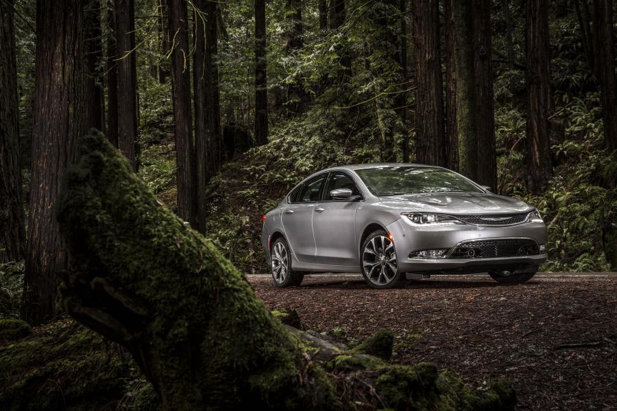  Chrysler 200 2015 года  (фото 204 из 207)